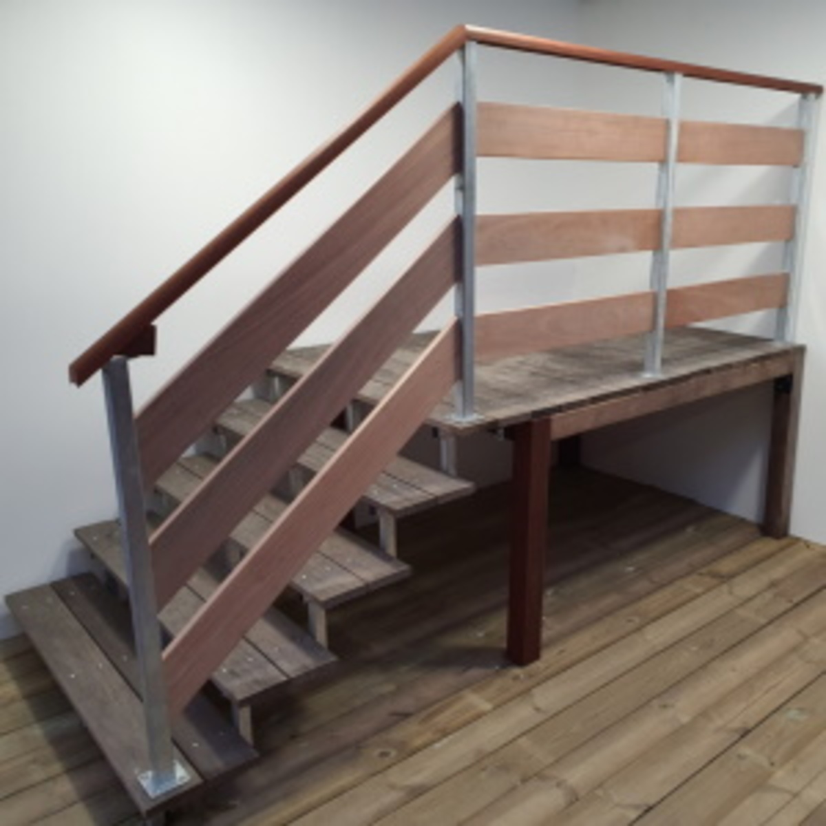 24+ Wood Railings For Stairs Outside
